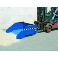 bulldozer-scoop-tipping-skip-1