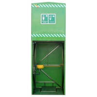 vertial-emergency-tank-shower-green