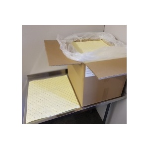 Box of Heavy Duty Chemical Absorbent Pads for spills and leaks 3mm