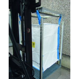 Bulk bag transported just by lifting the top lid