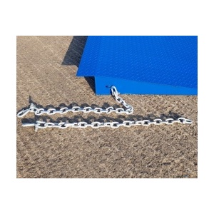 shipping-container-ramp-chains